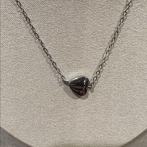 Harriet Ave Jewels Silver Heart Necklace